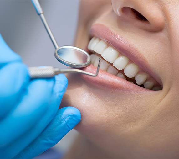 Prevenção e saúde bucal — Clínica Eduardo Gama, São José dos Campos